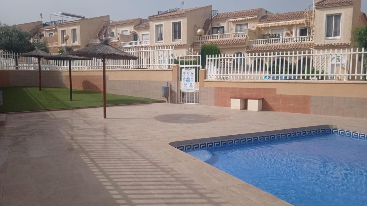Bungalow Moderno Luminoso Terraza Solarium Patio Puerto Marino Экстерьер фото
